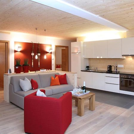 Zeitraum Ferienwohnung Braunhoernle エルツァッハ エクステリア 写真