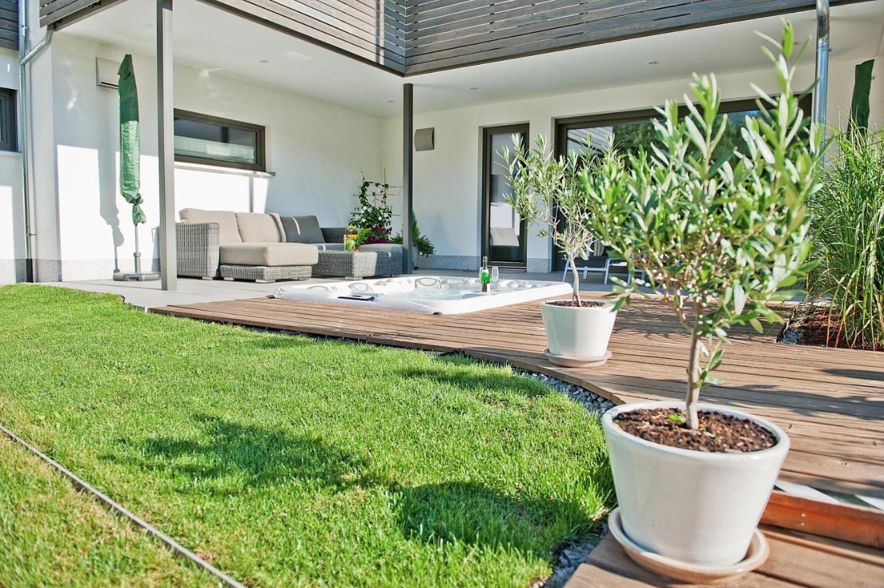 Zeitraum Ferienwohnung Braunhoernle エルツァッハ エクステリア 写真